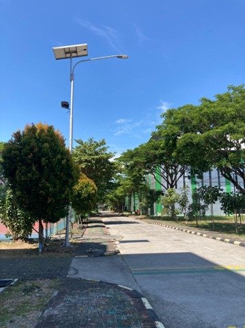Solar-powered lamps installed on several pedestrian paths